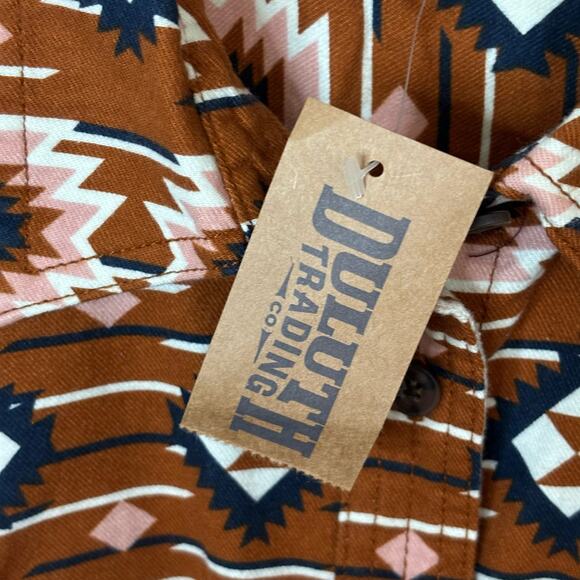 NWT Duluth Trading Co Women's Free Swingin' Flannel Shirt - Aztec brown - Med - Picture 9 of 9